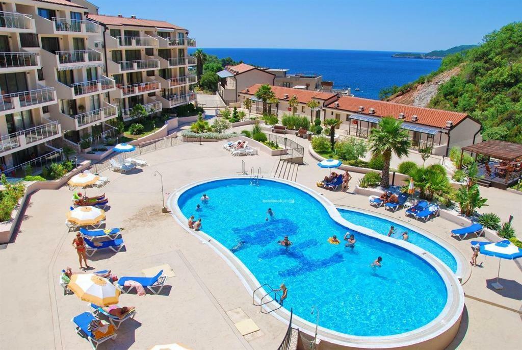 Bh Rialto Apartment Sveti Stefan Exterior photo